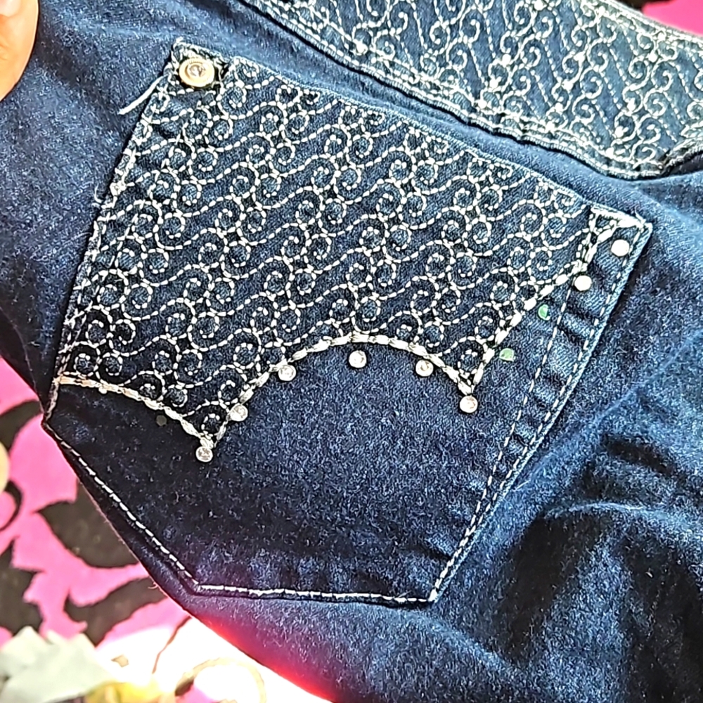 Bling Capri - Picture 7 of 7
